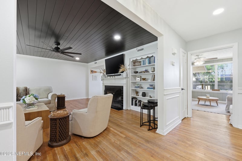 1244 Glengarry Rd, Jacksonville, FL 32207