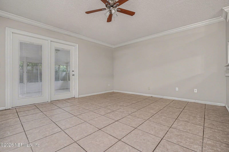 3819 Autumn Leaf Ct, Jacksonville, FL 32246