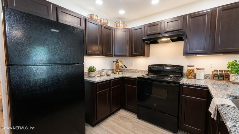 8503 Mcgirts Village Ln, Jacksonville, FL 32210