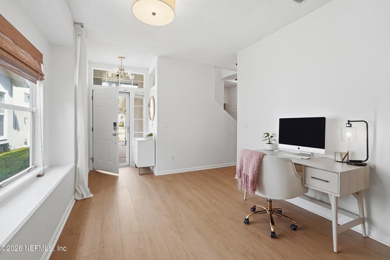 695 Selva Lakes Cir, Atlantic Beach, FL 32233