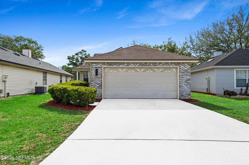 397 Filmore Dr, Jacksonville, FL 32225