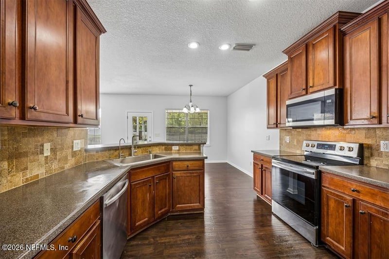 96204 Coral Reef Rd, Yulee, FL 32097