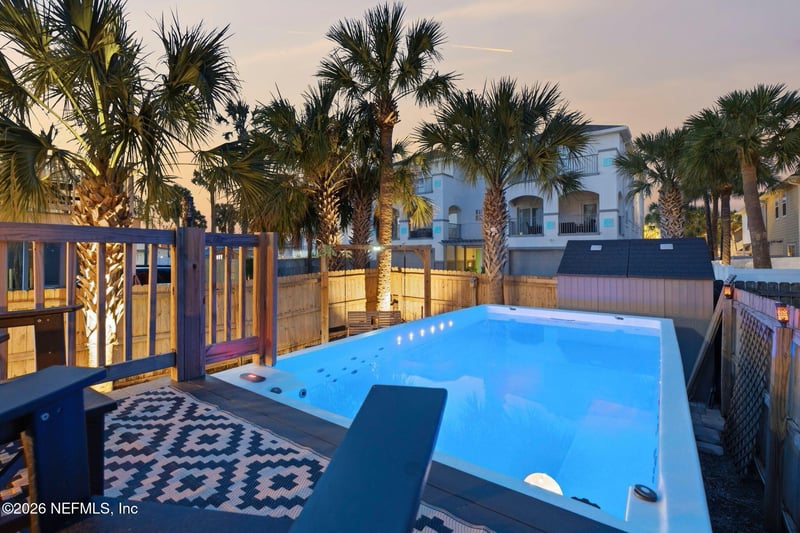 209 7th Ave, Jacksonville Beach, FL 32250