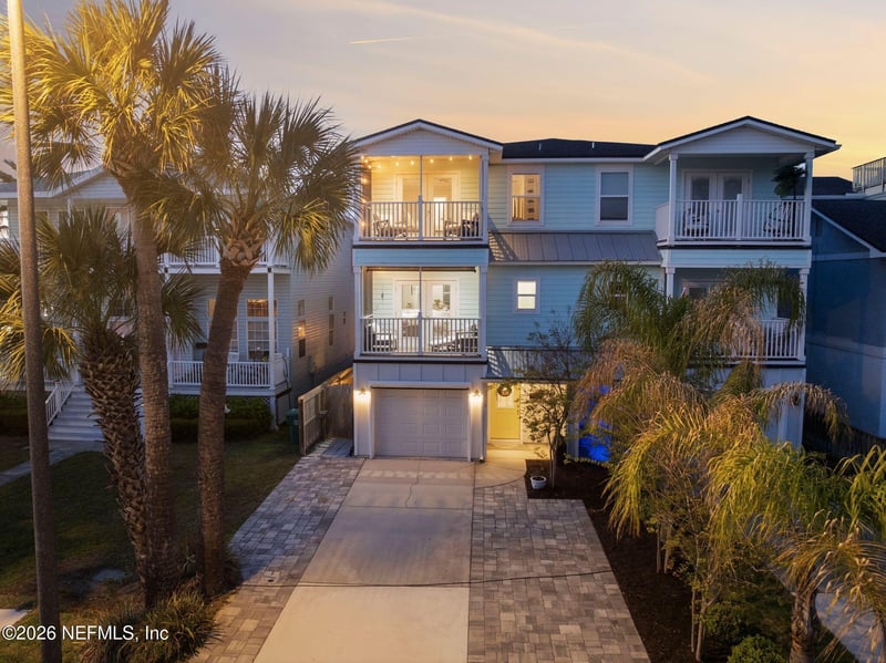 209 7th Ave, Jacksonville Beach, FL 32250