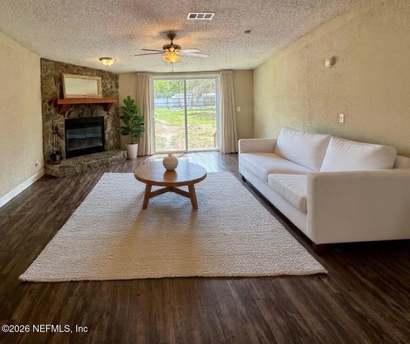 4579 Johns Cemetery Rd, Middleburg, FL 32068