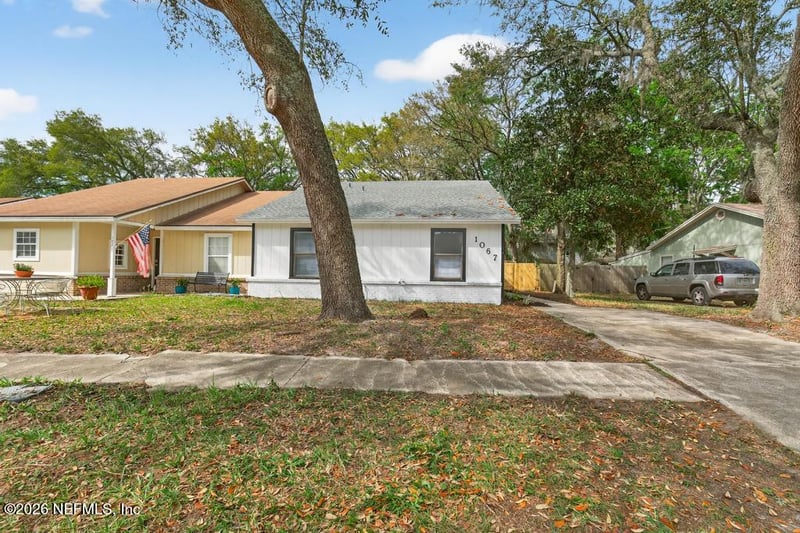 1067 Willow Cove Ct, Jacksonville, FL 32233