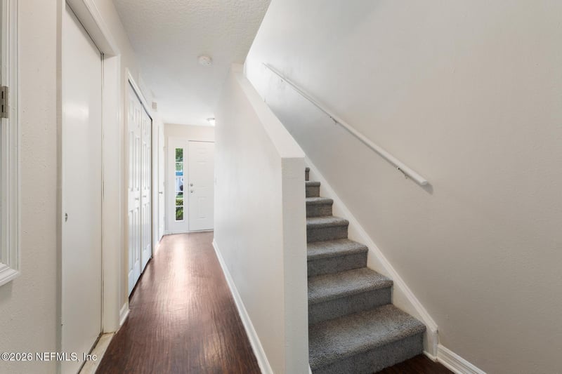 7398 Palm Hills Dr, Jacksonville, FL 32244