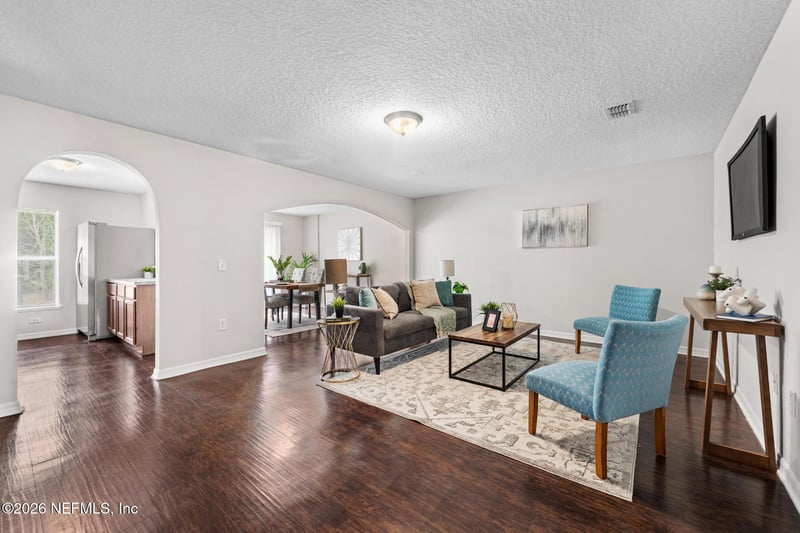 7398 Palm Hills Dr, Jacksonville, FL 32244