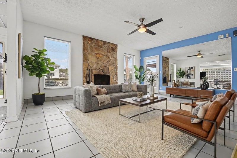 4258 Seabreeze Dr, Jacksonville, FL 32250