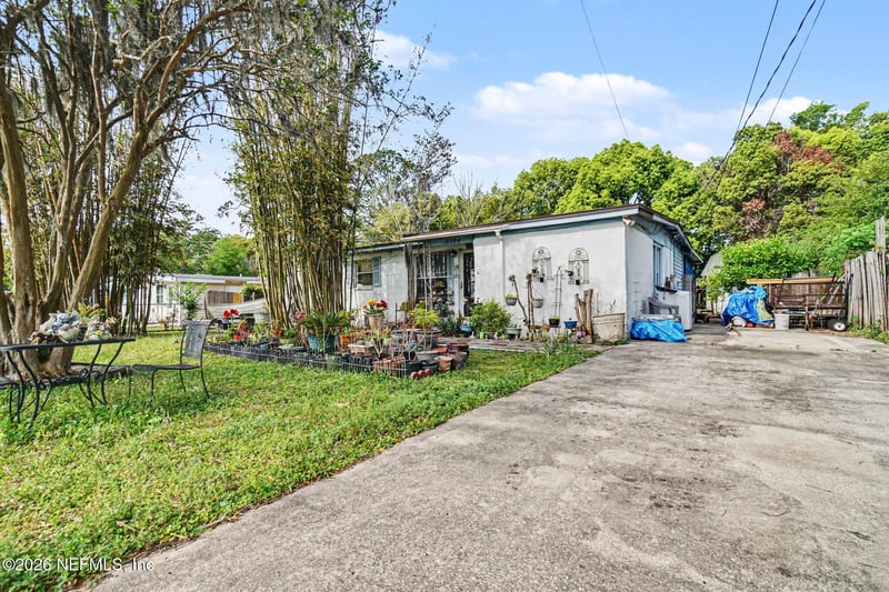 10304 Mayan Dr, Jacksonville, FL 32218