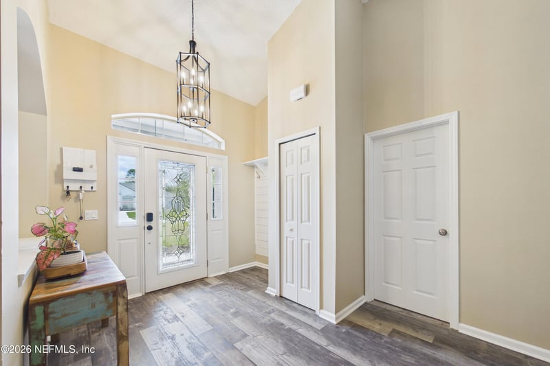 2487 Winged Elm Dr, Jacksonville, FL 32246