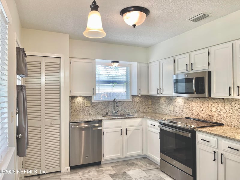 7965 Cholo Trl, Jacksonville, FL 32244