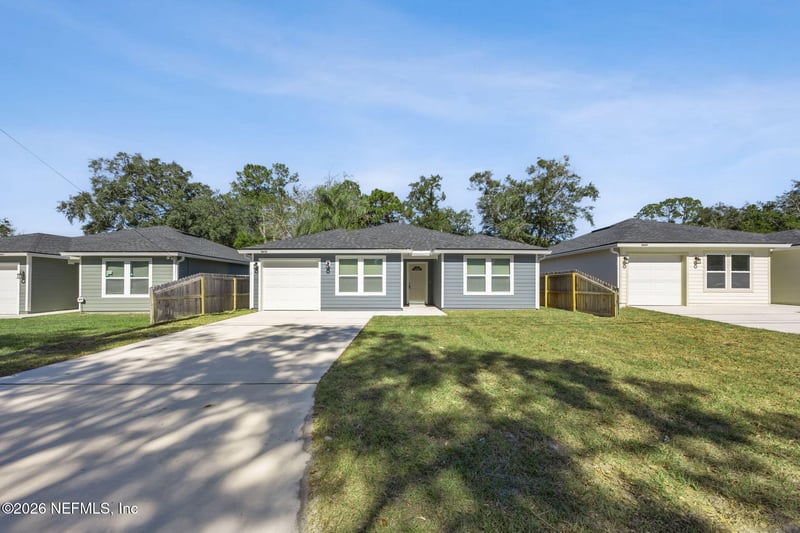 8462 Buttercup St, Jacksonville, FL 32210