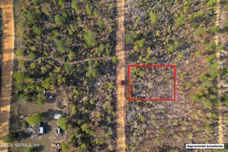 206 Marion Trl, Interlachen, FL 32148