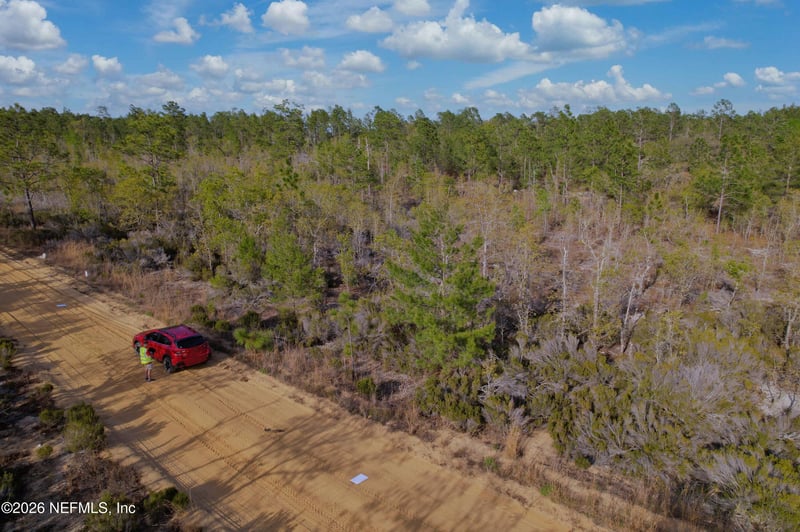 206 Marion Trl, Interlachen, FL 32148