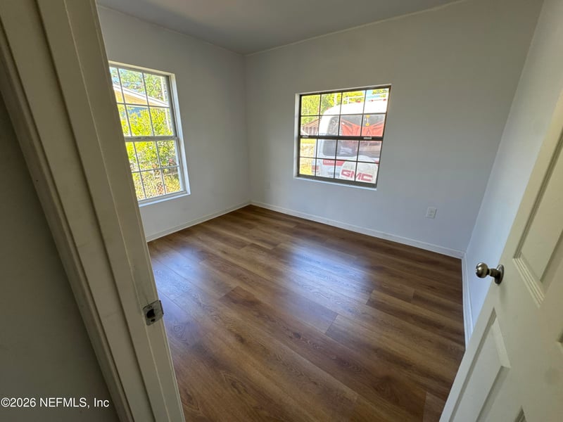 3736 Pine View Cir, Jacksonville, FL 32207