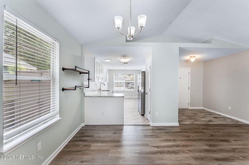 2727 Mc Cormick Woods Dr, Jacksonville, FL 32225