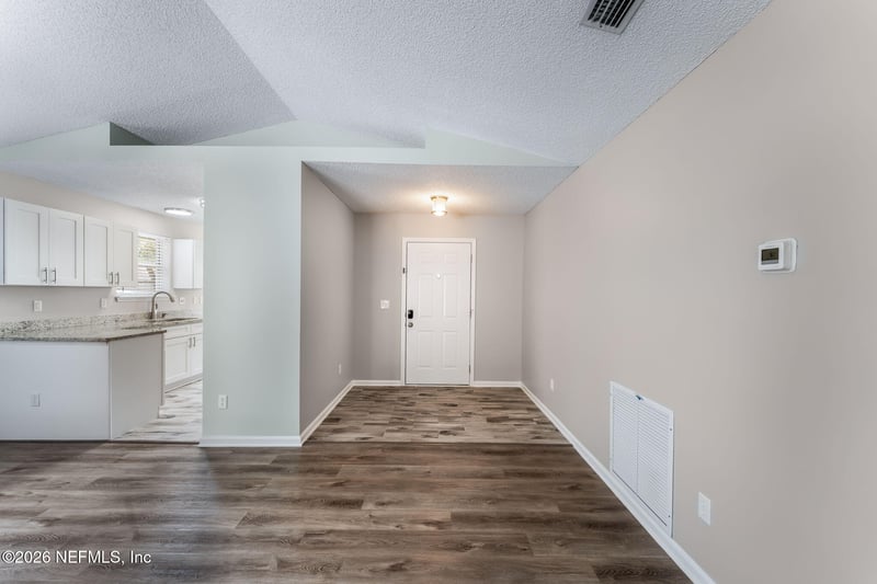 2727 Mc Cormick Woods Dr, Jacksonville, FL 32225