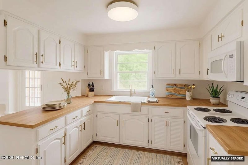 2153 Courtney Dr, Jacksonville, FL 32208