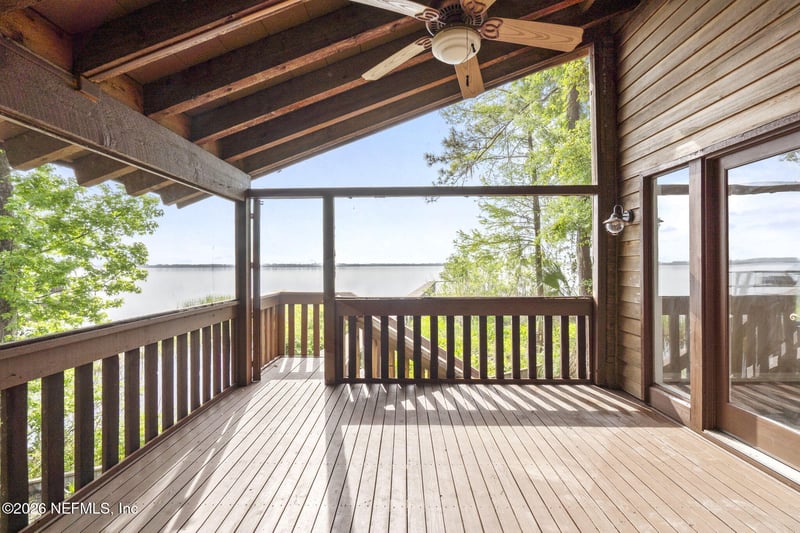 3175 Doctors Lake Dr, Orange Park, FL 32073