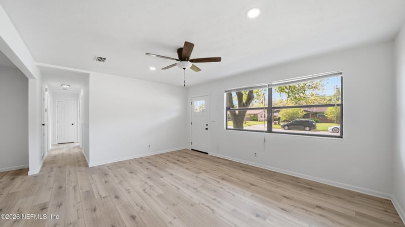 5957 Carrevero Dr, Jacksonville, FL 32216