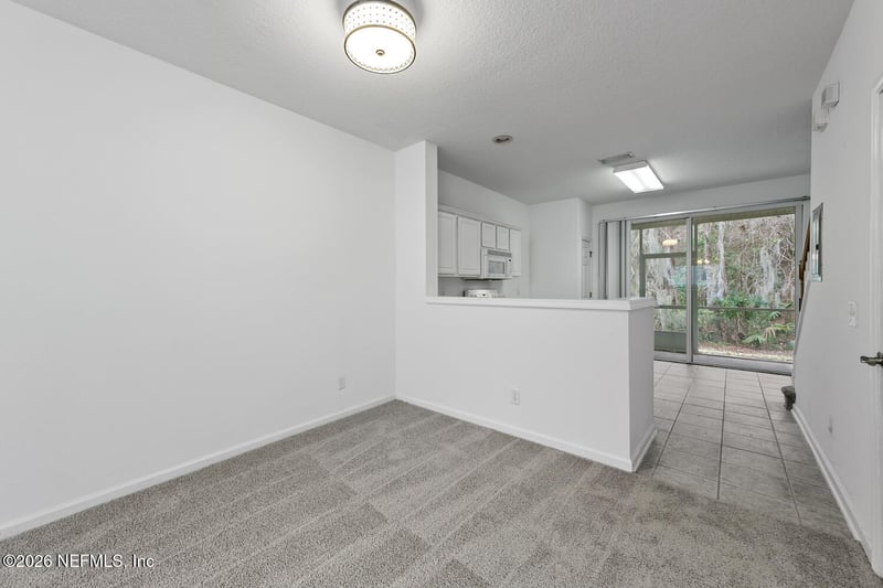 3532 Twisted Tree Ln, Jacksonville, FL 32216