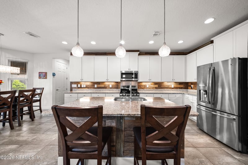 341 Aspen Leaf Dr, Jacksonville, FL 32081