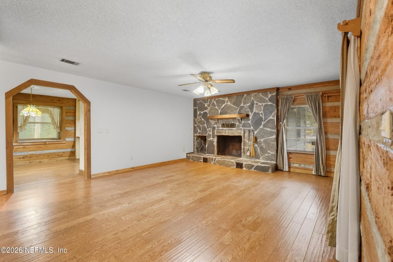 2221 Treasure Point Rd, Green Cove Springs, FL 32043