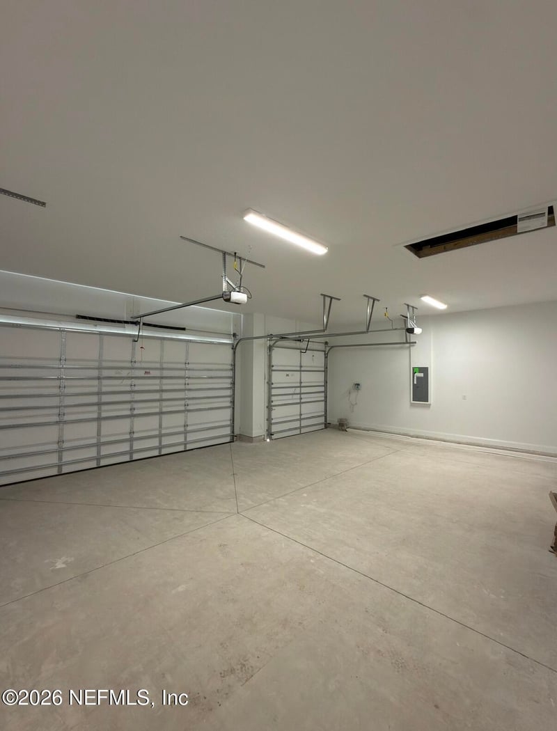 37 Callaway Cir, St Johns, FL 32259