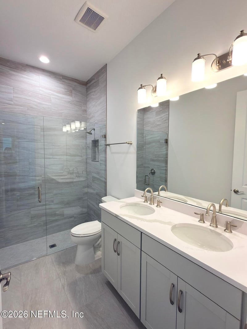 37 Callaway Cir, St Johns, FL 32259