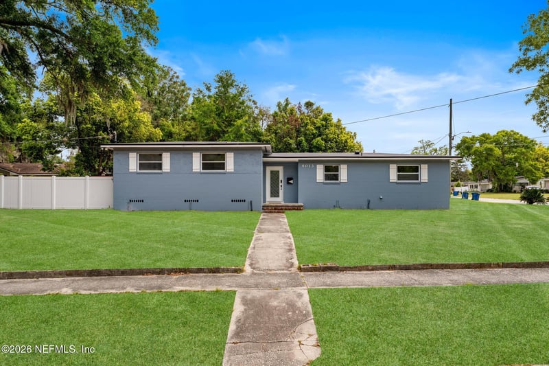 4013 Rogero Rd, Jacksonville, FL 32277