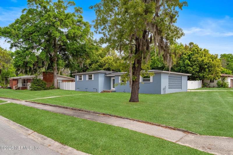 4013 Rogero Rd, Jacksonville, FL 32277