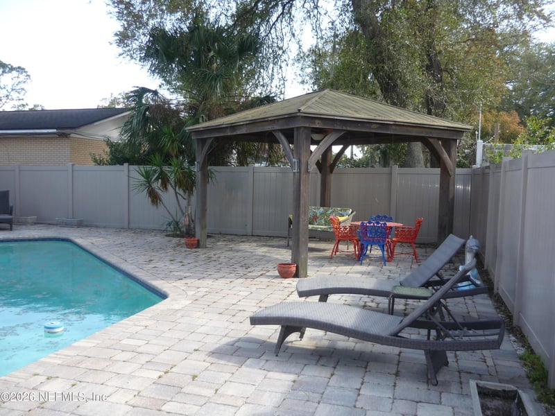 1932 Dalamon St, Jacksonville, FL 32211