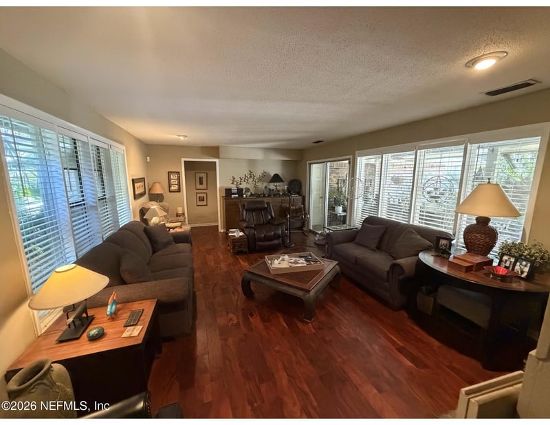 4034 River Valley Rd, Jacksonville, FL 32277