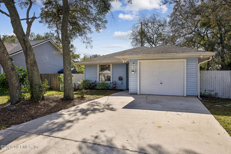 831 Division St, Fernandina Beach, FL 32034