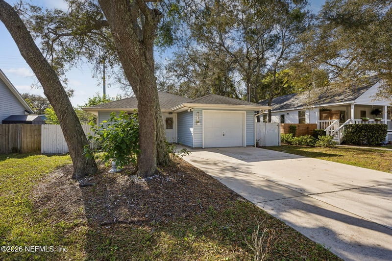 831 Division St, Fernandina Beach, FL 32034