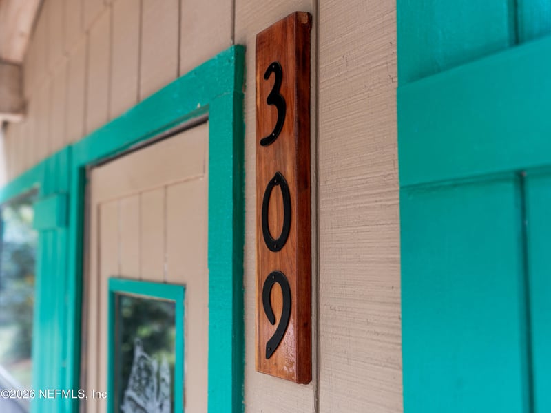 309 Keuka Lake Trl, Interlachen, FL 32148