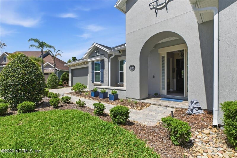 8489 Mabel Dr, Jacksonville, FL 32256