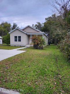 301 Cochran Ave, Hastings, FL 32145