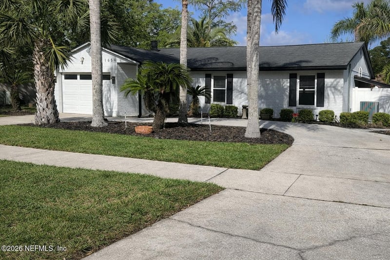 11654 Lake Ride Dr, Jacksonville, FL 32223