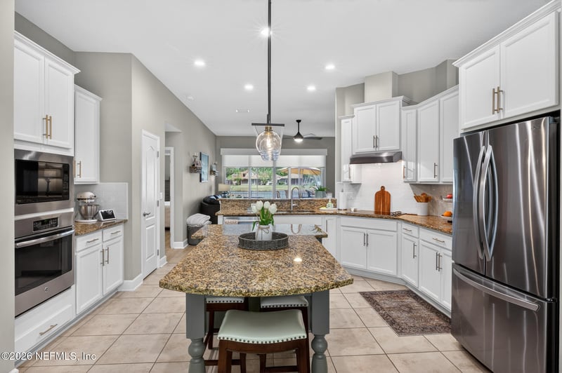 50 Flora Lake Cir, St Augustine, FL 32095