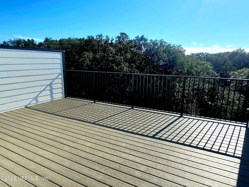 1912 Prudential Dr, Jacksonville, FL 32207