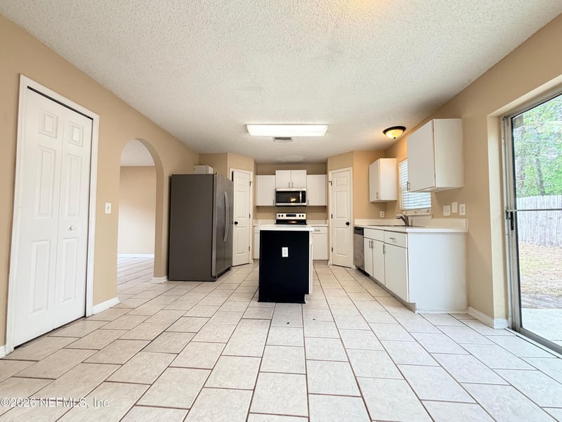 7356 Overland Park Blvd, Jacksonville, FL 32244