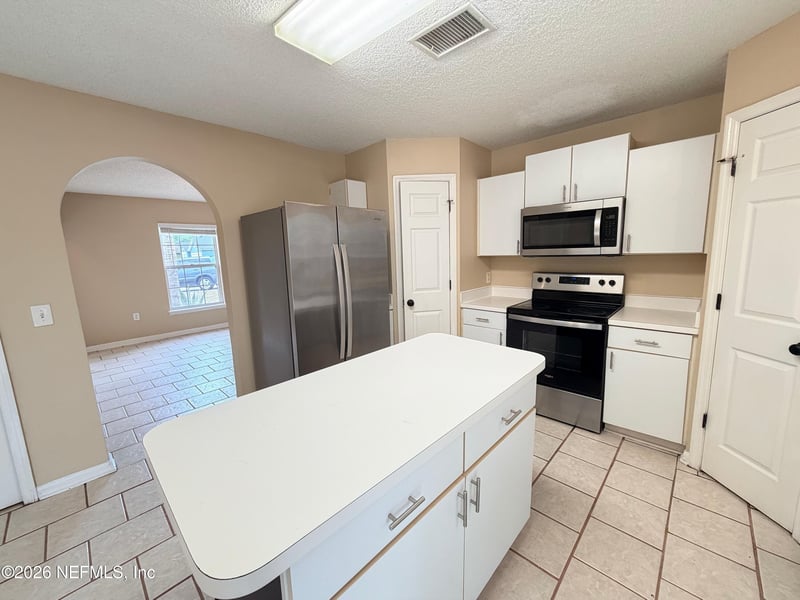 7356 Overland Park Blvd, Jacksonville, FL 32244