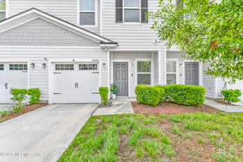6628 Talking Tree Ct, Jacksonville, FL 32205