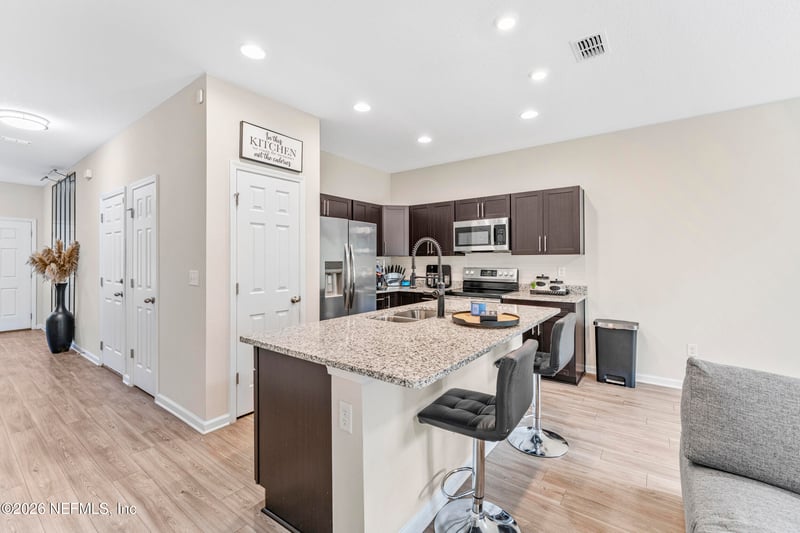 6628 Talking Tree Ct, Jacksonville, FL 32205