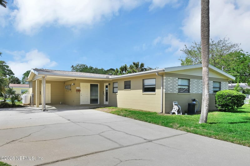 11698 Marina Dr, Jacksonville, FL 32246