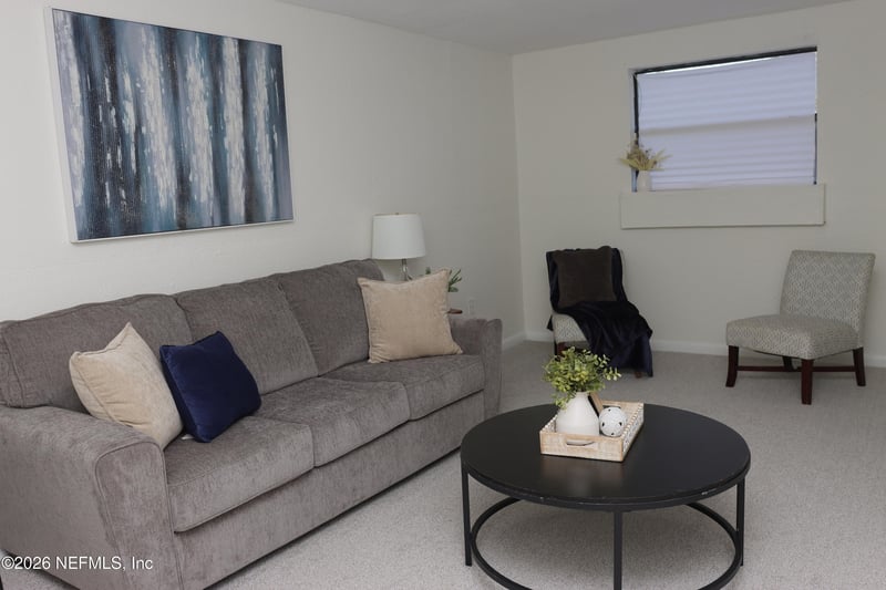 8424 Lincrest Dr, Jacksonville, FL 32208