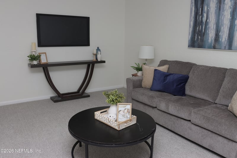 8424 Lincrest Dr, Jacksonville, FL 32208