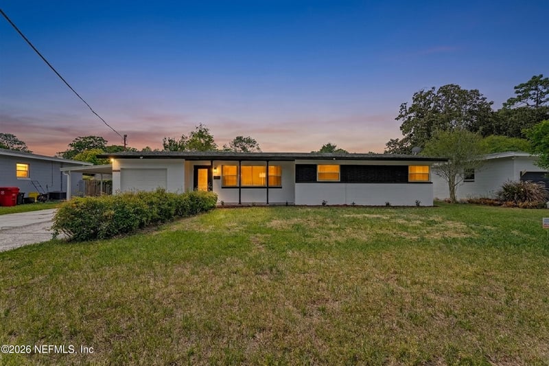 5528 Oliver St, Jacksonville, FL 32211